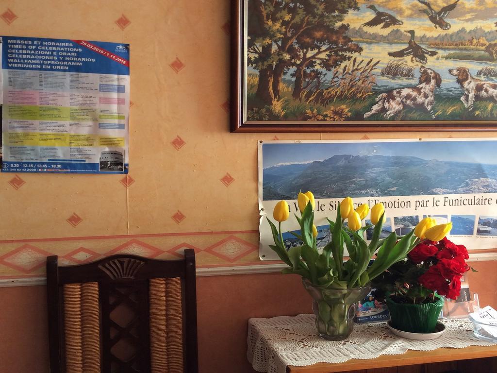 לורדה Hotel Maria מראה חיצוני תמונה